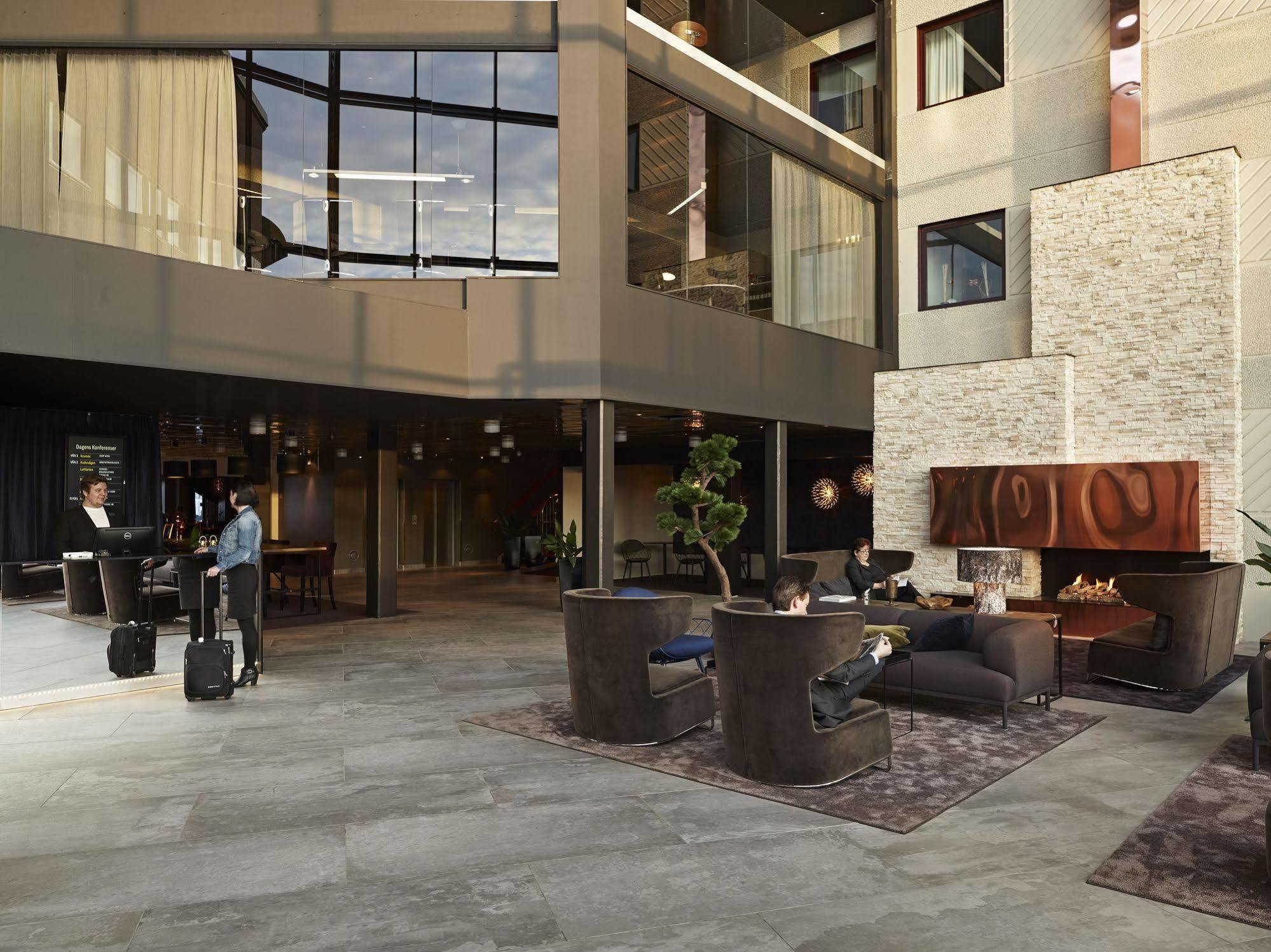 Hotell Soedra Berget サンドベイル エクステリア 写真